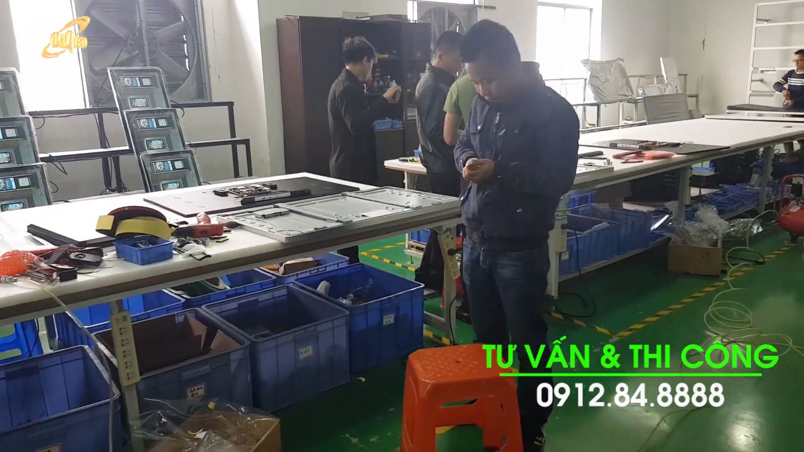 Tham Quan Xưởng LẮp ráp LCD quảng cáo của Công ty LEd D&Q việt Nam.