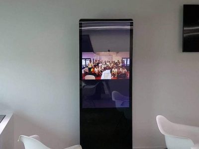 Cho thuê màn hình LCD Quảng Cáo 49 inch - LED D&Q