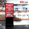 Màn hình quảng cáo LCD chân đứng 70 inch SAMSUNG / LG - LED D&Q